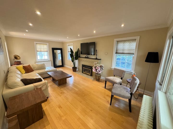 Beautiful Spacious 4br House Pool Parking - マーカム