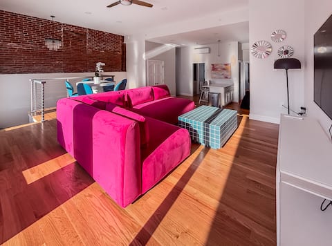 Top Airbnb: Stunning Penthouse, Private Deck & River Views in Back Bay/Beacon Hill
