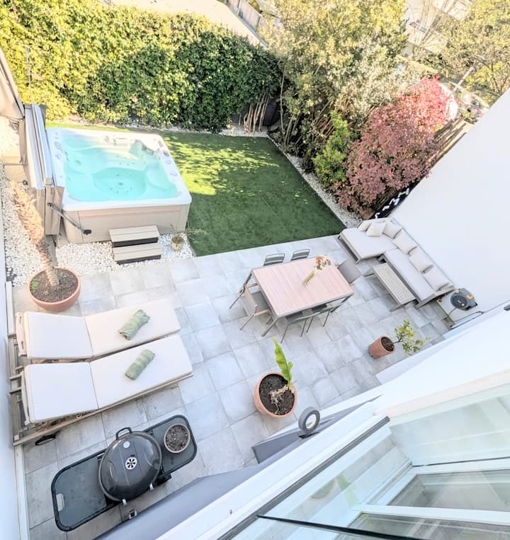 Villa 4 Chambres, Clim + Jacuzzi - Bordeaux Nord - Bordeaux