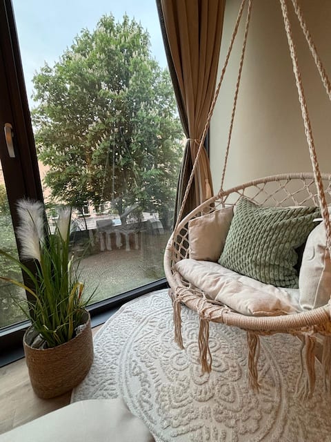 Successful Airbnb property: Bohemian Chic Sage Dreams • Munich Central Station in Augustenstraße