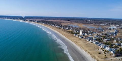 Luxury 5BR • Oceanfront retreat
