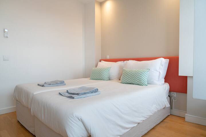 Clerigos Townhouse Porto by PCH gallery image 4