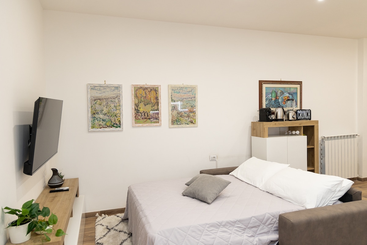 comfortabele slaapbank in de woonkamer voor twee personen