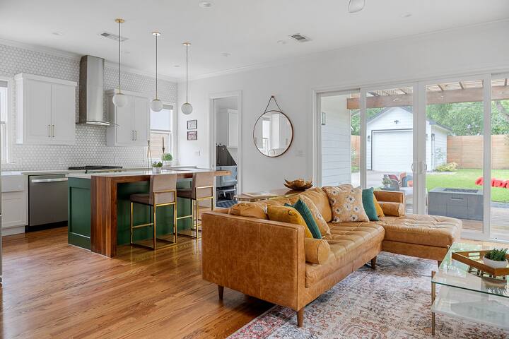 Dream Home Not Townhome | Walk to the Park no 4728 gallery image 3