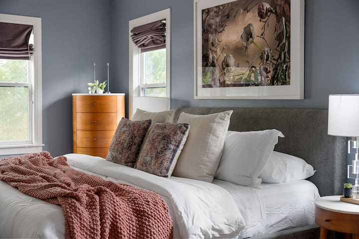 Dream Home Not Townhome | Walk to the Park no 4728 gallery image 2