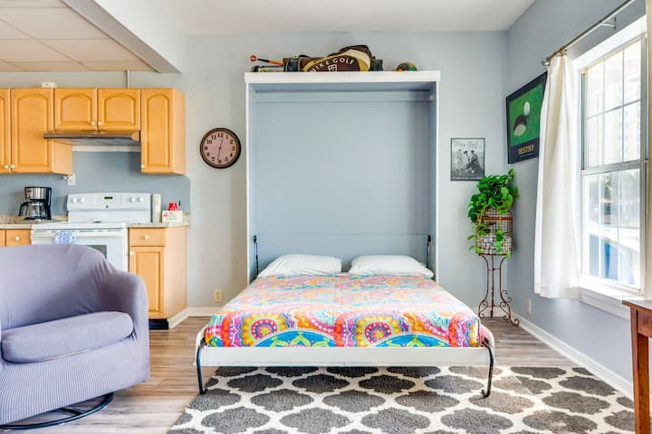 Salon | 1 lit Queen Murphy | 1 lit jumeau avec lit jumeau