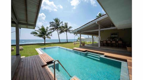 Nil-Ralla-beach-front-villa-pool-chef