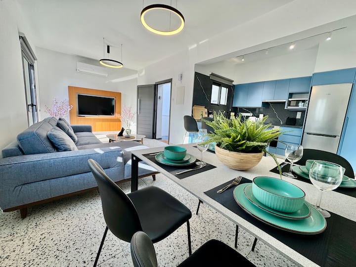 Luxury 2 Bedrooms With Seaview - Paphos