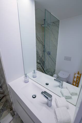 Atlantis Ocean Front gallery image 4