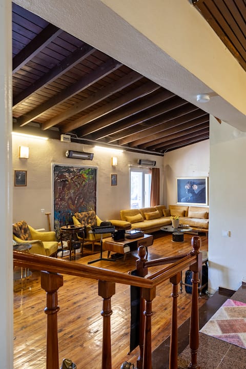 Successful Airbnb property: Majestic Marmara : VIEWS | 4BR | Pool | Seaside in Büyükçekmece