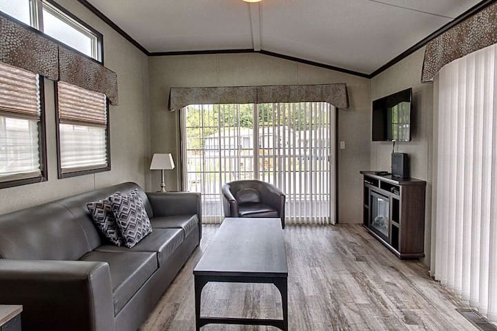 Rental Cottage 2 Bedroom - Crystal Beach