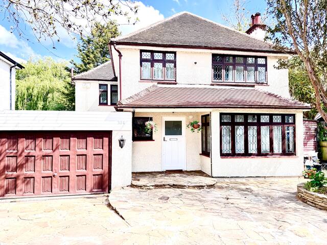 304 The Norbury House London gallery image 2