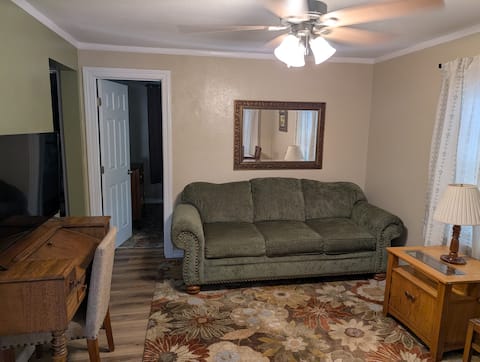 Top performing Airbnb: Laramie's Convenient Cottage in Wyoming