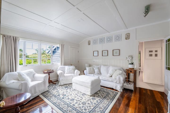 Tulip Gardens Estate - Spa, Sauna & Pet Friendly - Springbrook