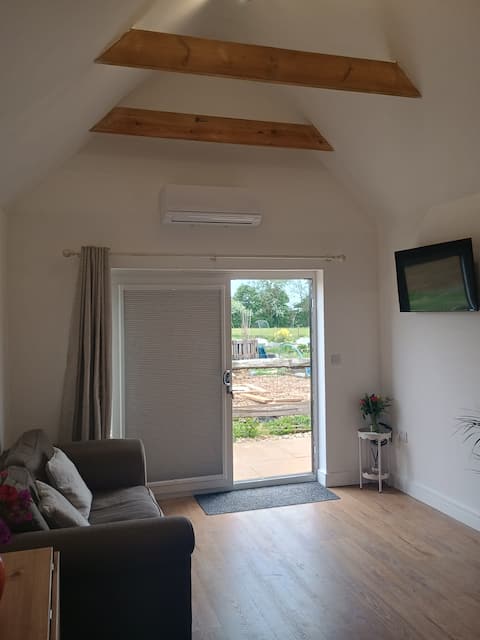 Successful Airbnb property: Self contained annexe Hailey in Oxfordshire