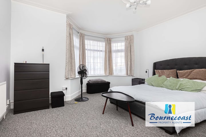 Bournecoast: Flat With Patio Near Beach/shops-9618 - Boscombe