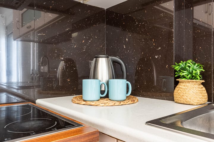 Stylish 3 | Studio Ap, Kitchen & Sea View Balcony - Himarë