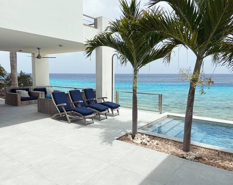 Excellent Oceanfront vacation villa on Bonaire