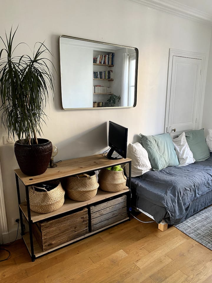 Paris Montmartre, charming apartment with a view