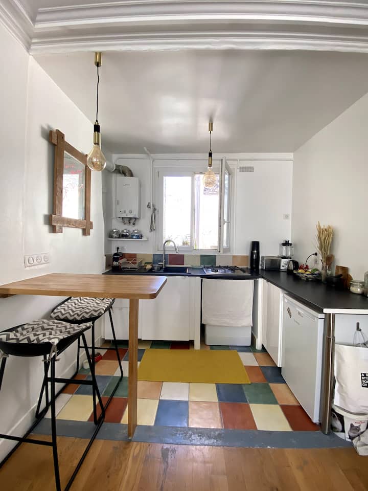 Paris Montmartre, charming apartment with a view
