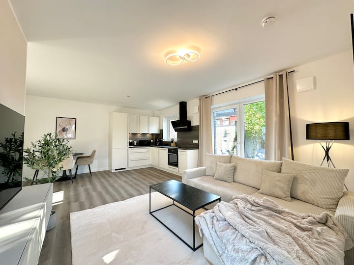 Modern 2 Bdr Apartment With Terrace | Freeparking - Henstedt-Ulzburg