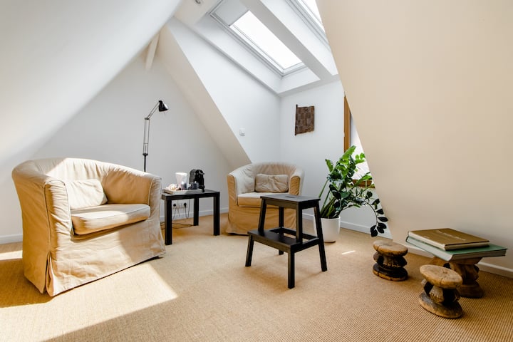 Studio with Mezzanine in the center of Bruges !!