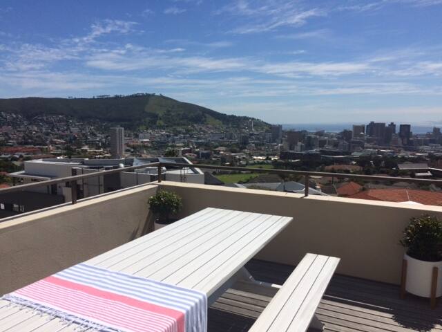 Magnificent Rooftop at the Foot of Table Mountain gallery image 3