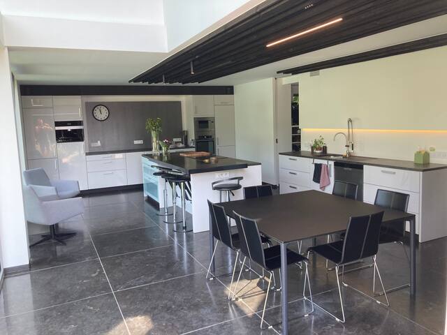 Modern house w pool,near Ghent,2-8p gallery image 3