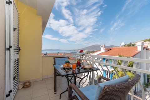 A1 – studio w balcony & garden, 3min to the beach