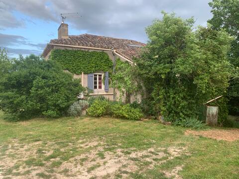 Coquelicots House with pool