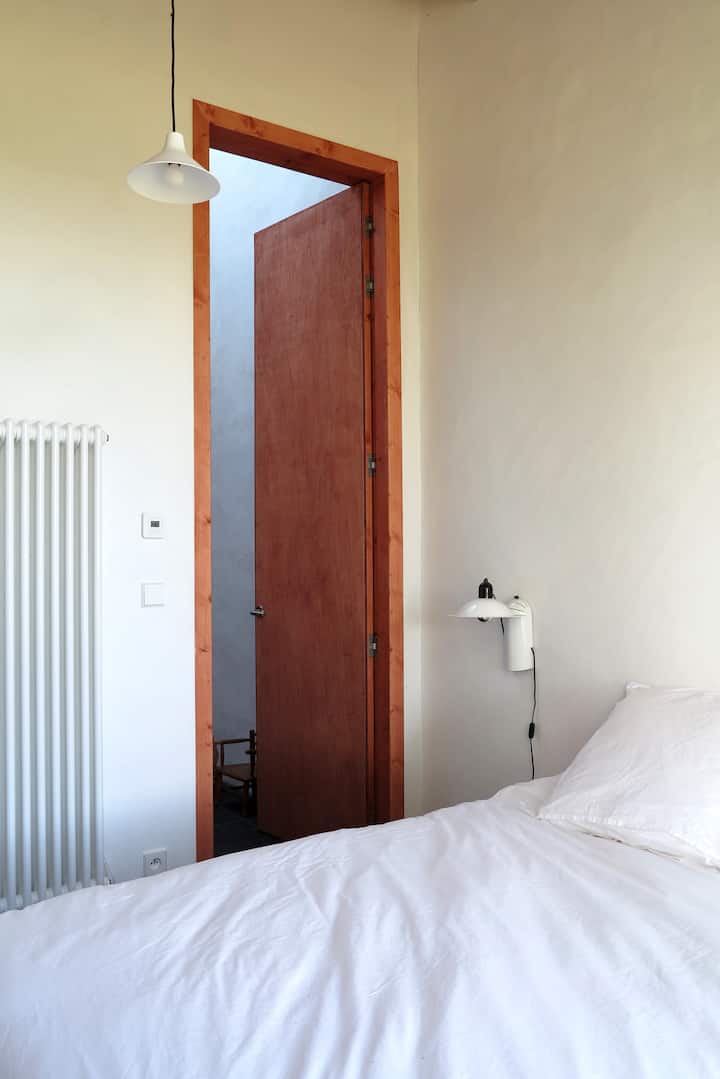 საძინებელი 2