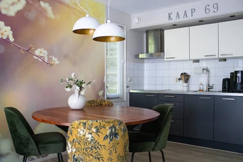 Popular Airbnb listing: Kaap 69 in Hollum