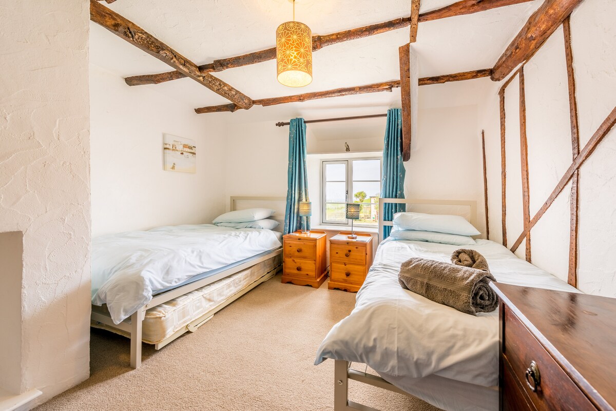 Стая с 2 отделни легла