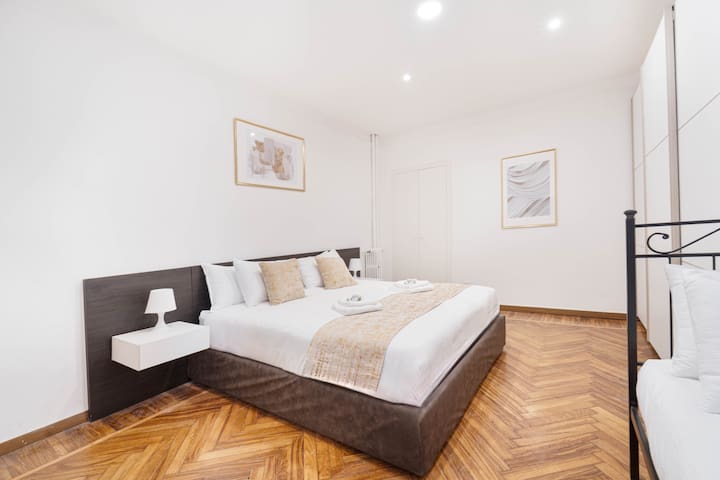 Elegant Apartment – Central, 10 Min to Duomo
