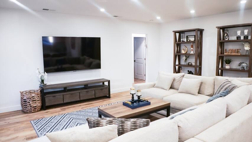 Home of Los Angeles gallery image 5