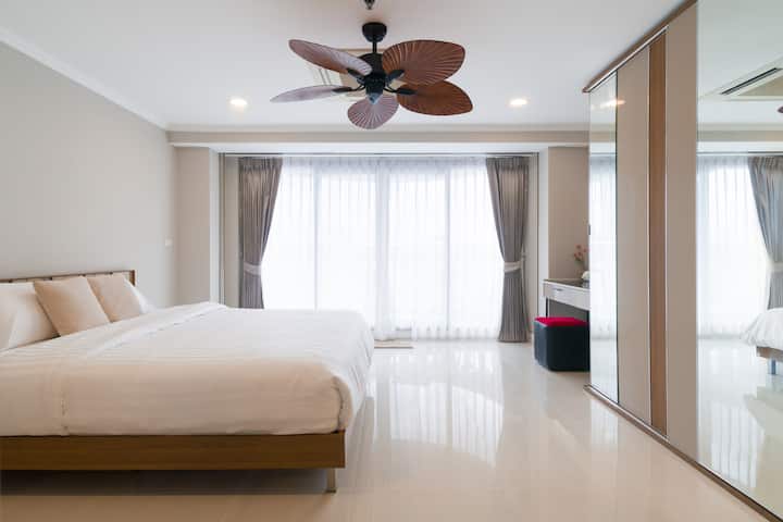 Cozy Stay With A Beautiful River View Of Bangkok - Bangkok