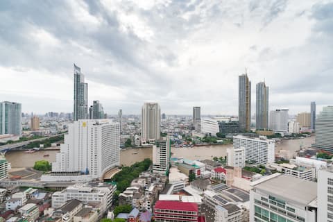 Cozy stay with a beautiful river view of Bangkok