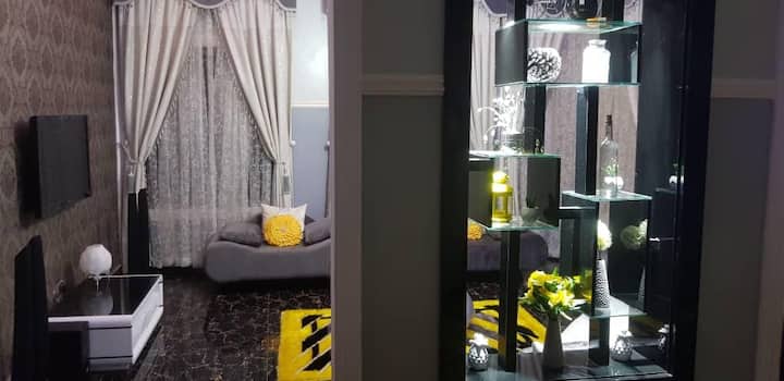 Furnished Gem With Green Vibes. - Jos