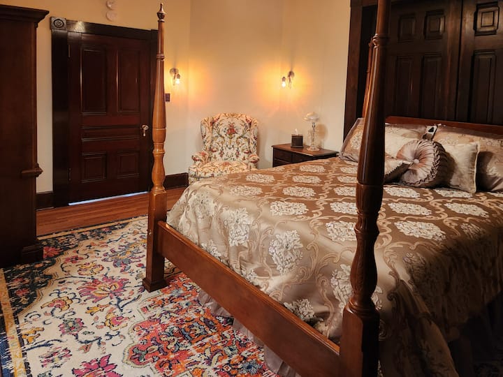 Our Heritage Room has a queen bed and private en suite bath. It is our only guest room on the first floor.