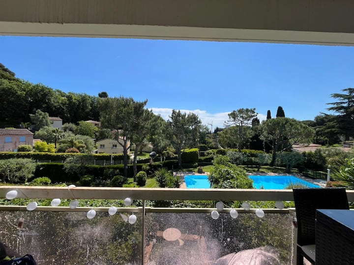 Studio Lumineux Avec Terrasse & Piscine - Biot