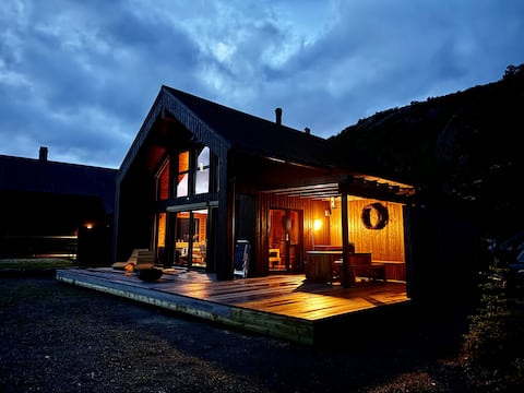 Flott nyere hytte i Sirdal.