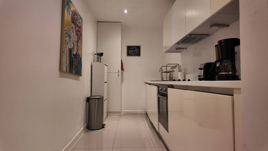 Spacious 3BHK in Haymarket Central London HAY01 gallery image 4