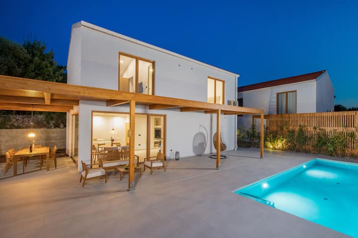 Villa 4 Design, Pool & Beach By 4villas - Dramalj