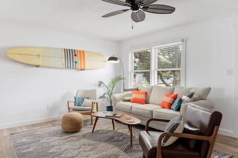 Top Airbnb: *Pet friendly + shaded fenced yard w/hammock* in Kure Beach
