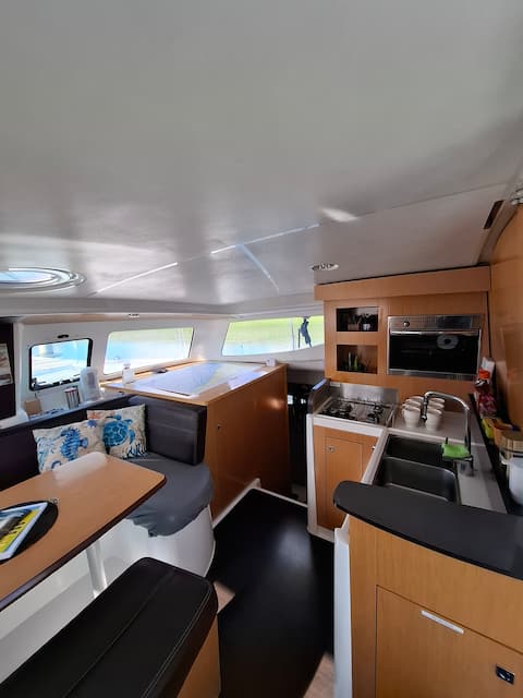 Top performing Airbnb: Sail2gether with catamaran Gekko in Nieuwpoort
