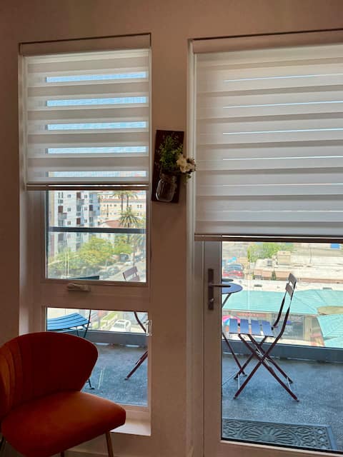 Successful Airbnb property: KoreaTown_Brand_New_Studio_Parking in Koreatown