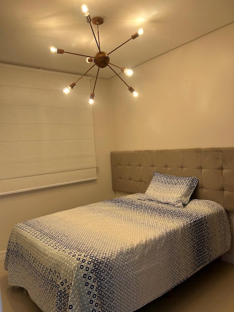 Airbnb em destaque: New, finely furnished apartment em Não Me Toque