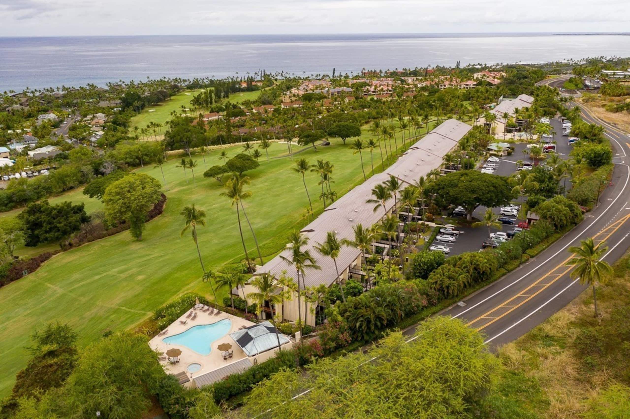 Condo in Kailua-Kona · ★5.0 · 2 bedrooms · 2 beds · 2 private baths - Image 67