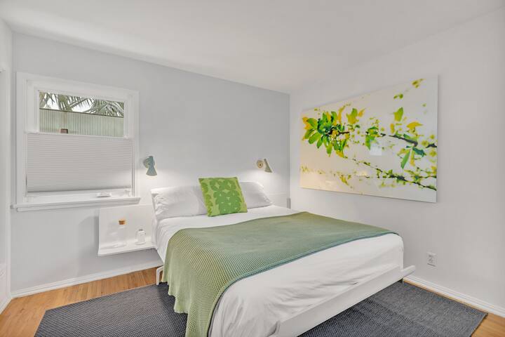 Single Family Home | Venice | EV Charger | Gated gallery image 5