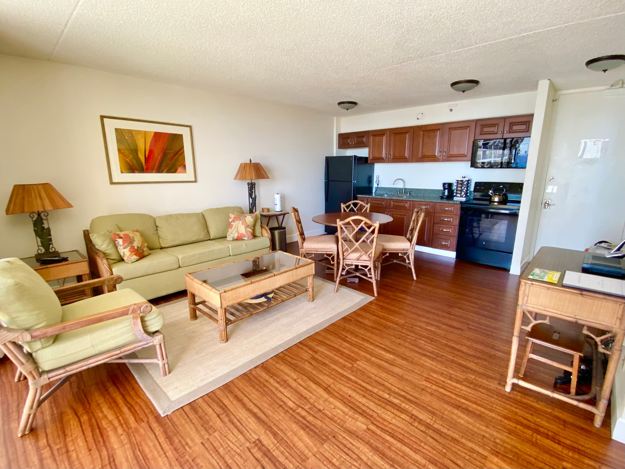 Condo in Honolulu · ★4.96 · 1 bedroom · 3 beds · 1 private bath - Image 1
